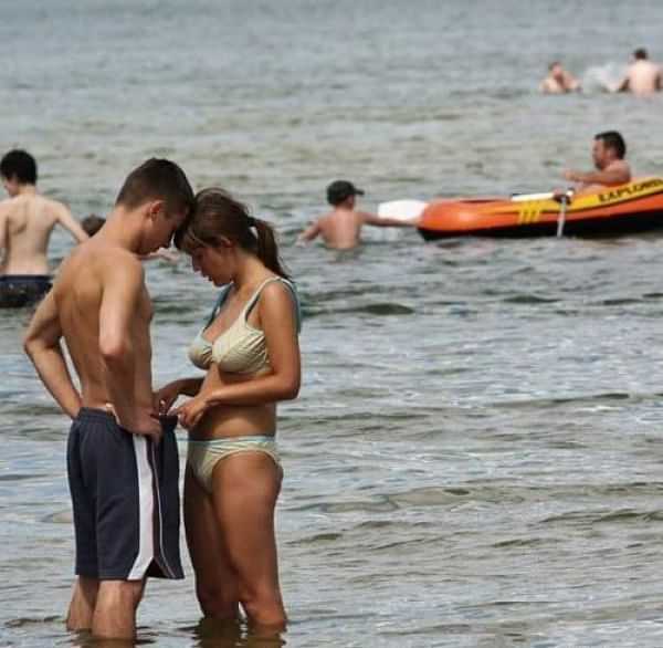 Embarrassing Beach Bikini Fails That Will Make You Think Twice Before Going To Beach